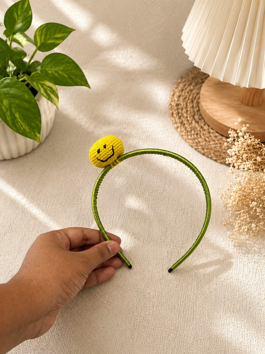 Smiling hairband
